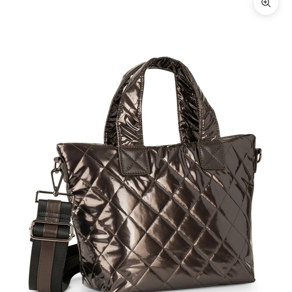 Elegant Pewter Quilted Women's Bag - Picture 8 of 8